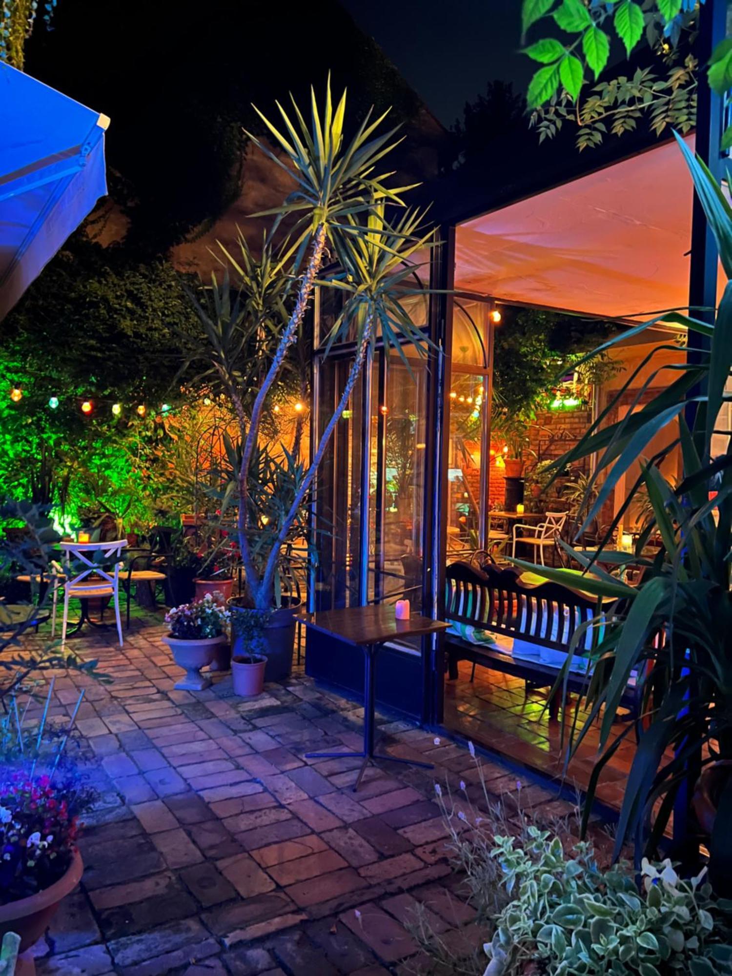 Bed And Breakfast "Caffe-Caffe" Kikinda Exterior photo
