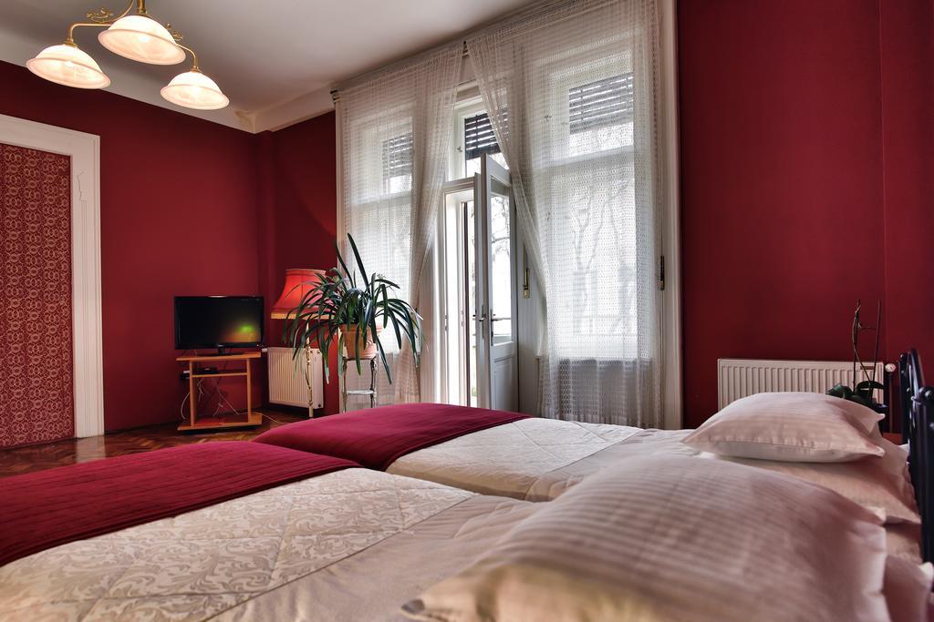 Bed And Breakfast "Caffe-Caffe" Kikinda Exterior photo